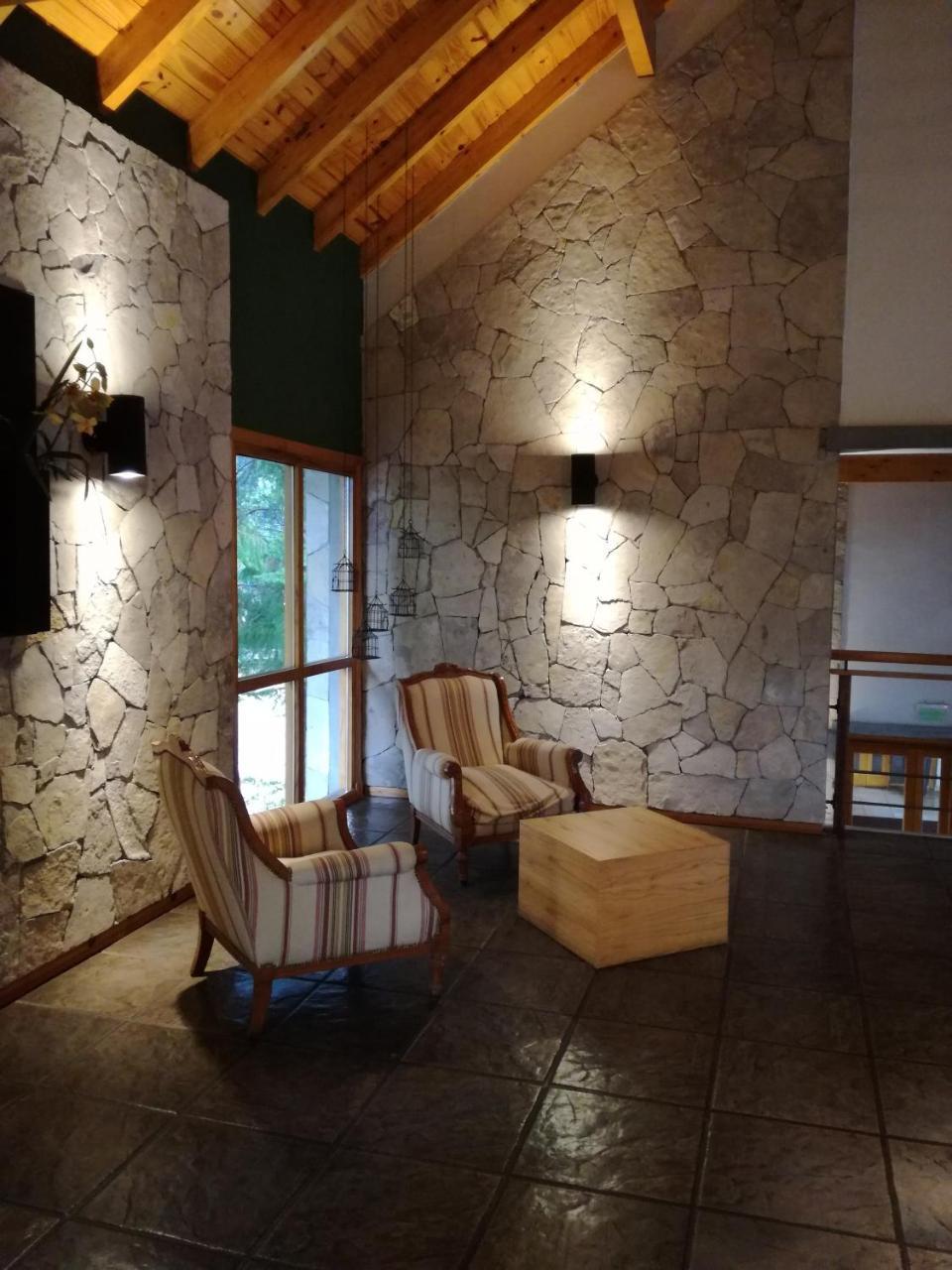 Hosteria Aca Al Sur 빌라라앙고스투라 외부 사진